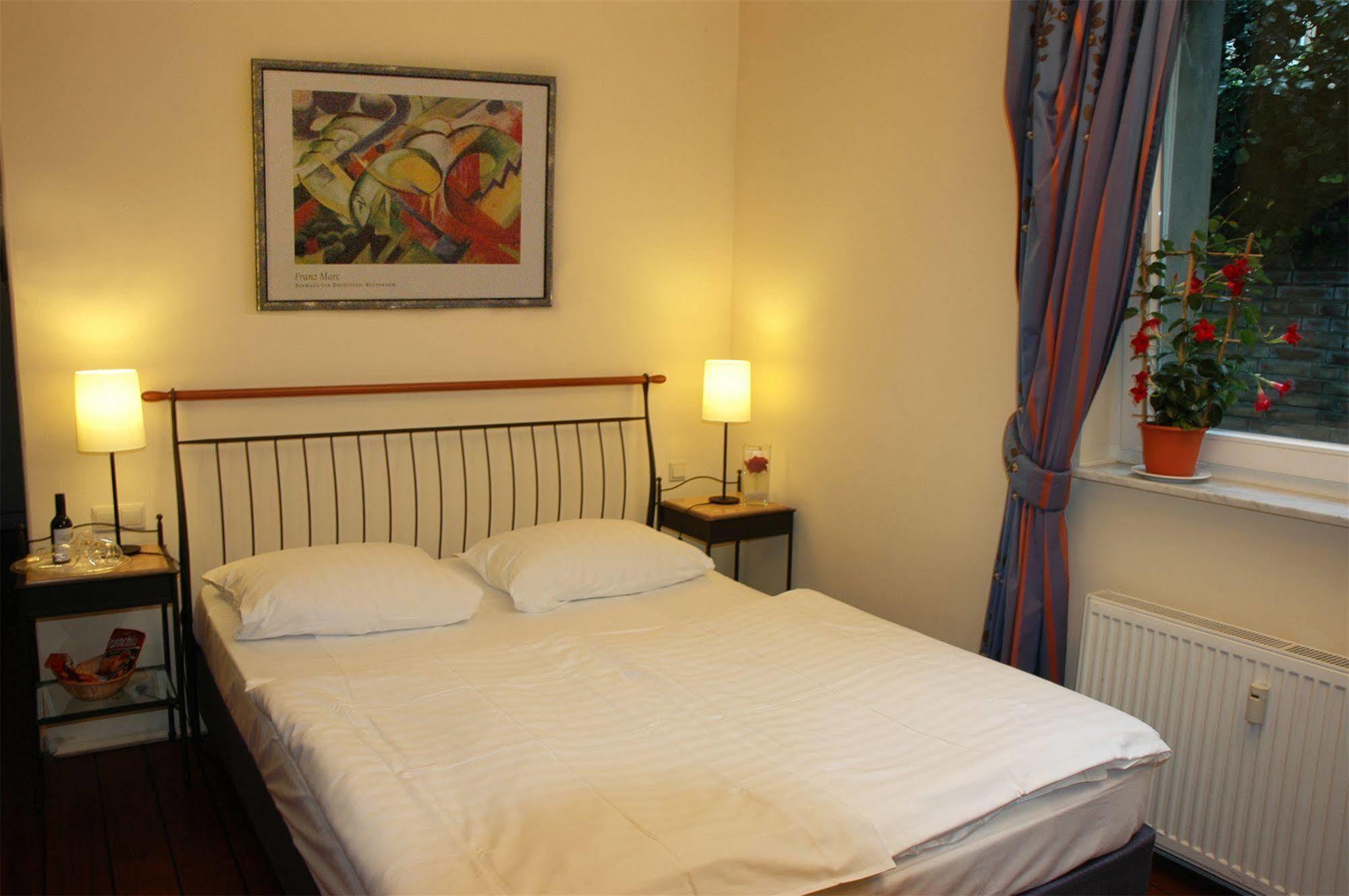 Alsterblick Boutique Hotel Hamburg Bagian luar foto